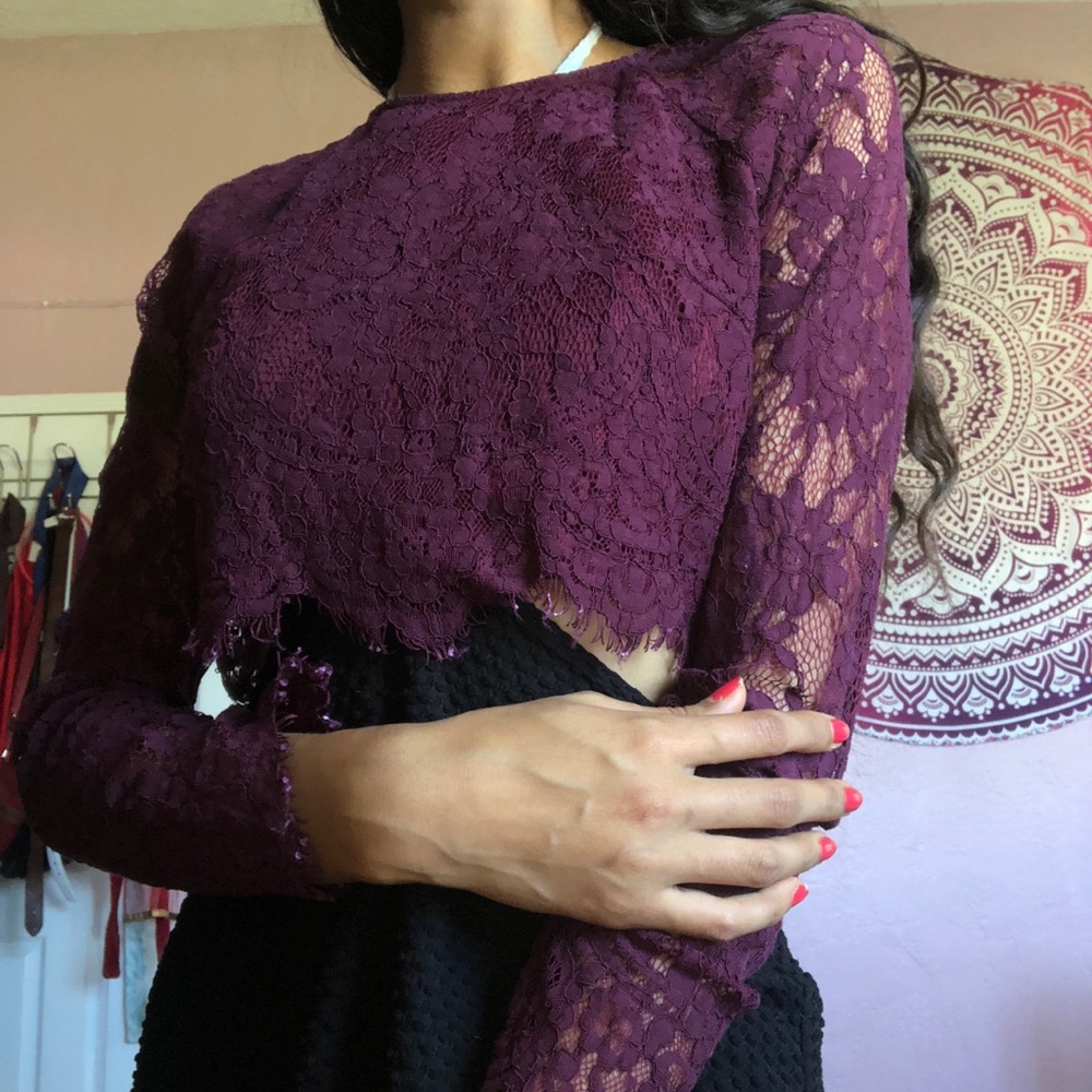 Lace cropped long sleeve